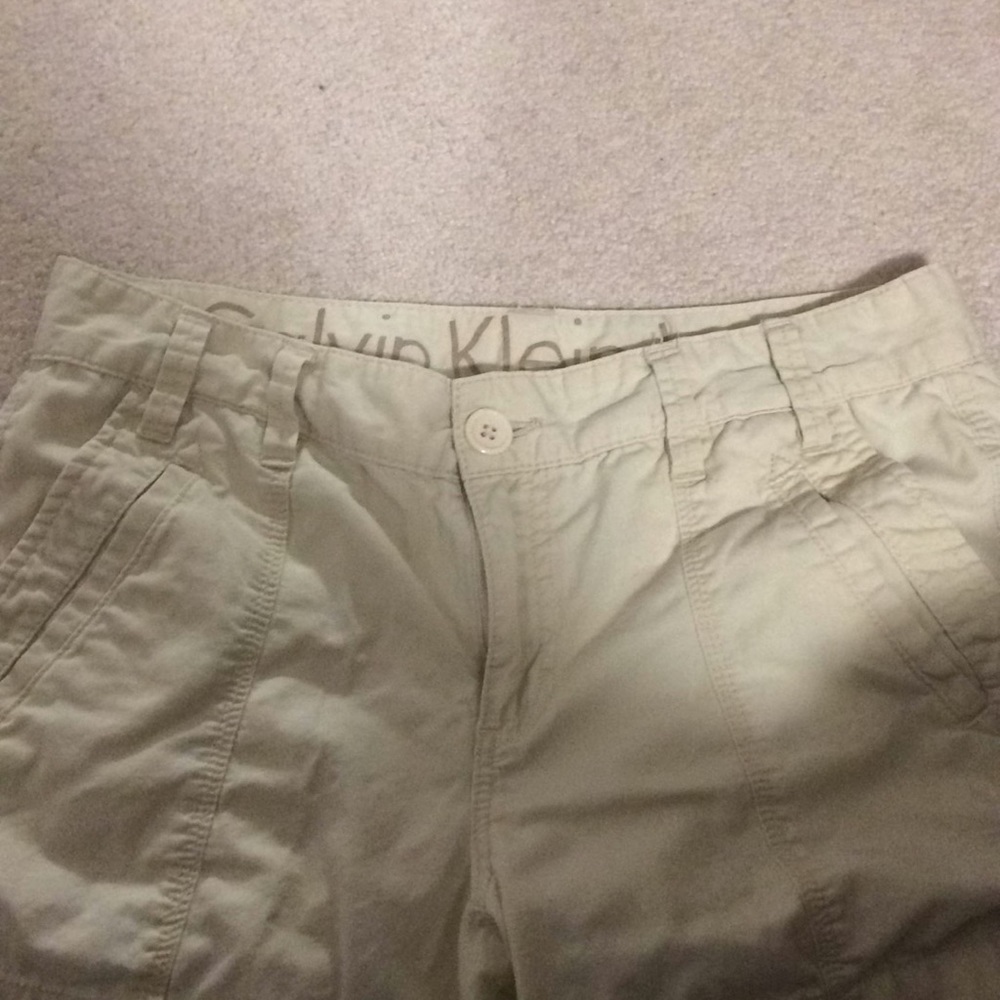 Calvin Klein Light Tan Shorts Size 6 EUC - Picture 2 of 3